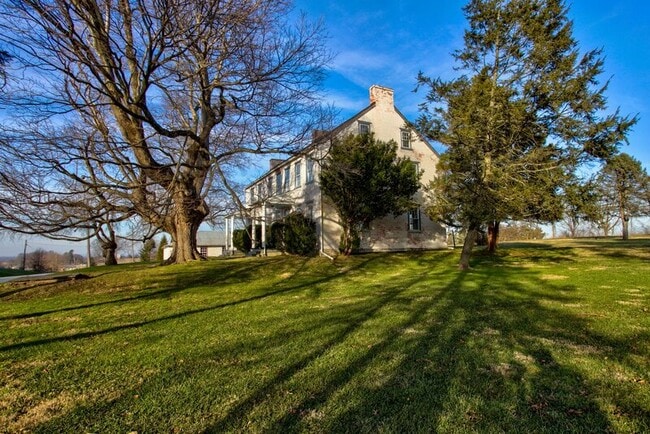 Photo - 825 Beaver Valley Pike