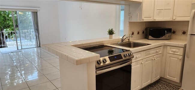 Photo - 6200 W Flagler St Condo Unit 201