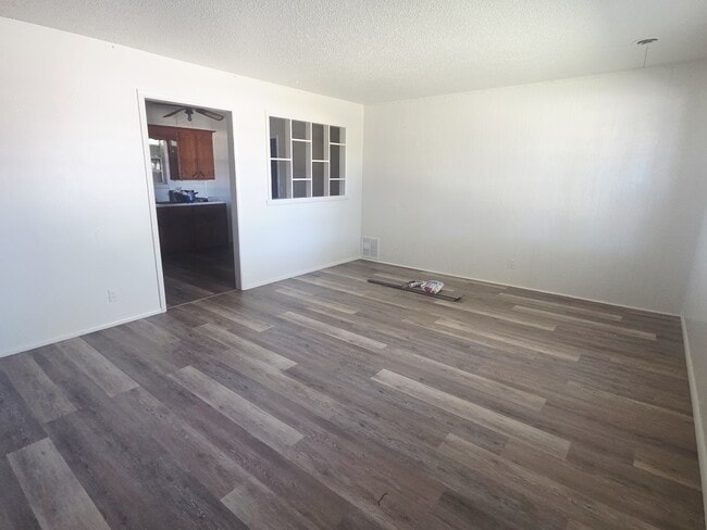 Photo - 3209 Brooks Dr