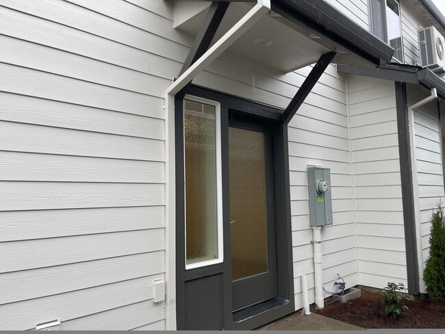 Photo - 2360 Kingwood St