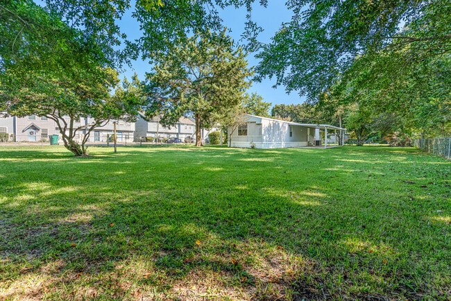 Building Photo - 1328 Greendale Ave Rental