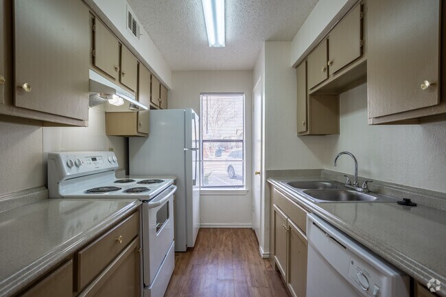 2BR, 1.5BA - 960SF - Kitchen - FOX BEND APARTMENTS