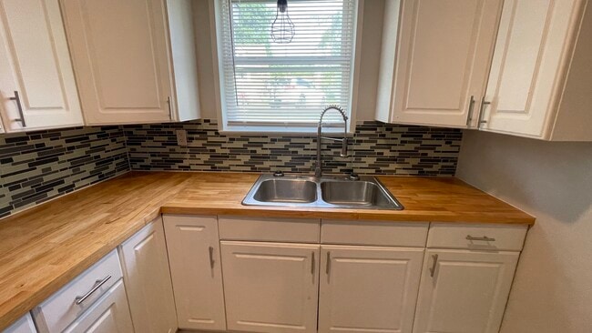 Photo - 404 Linden Cir Unidad 5