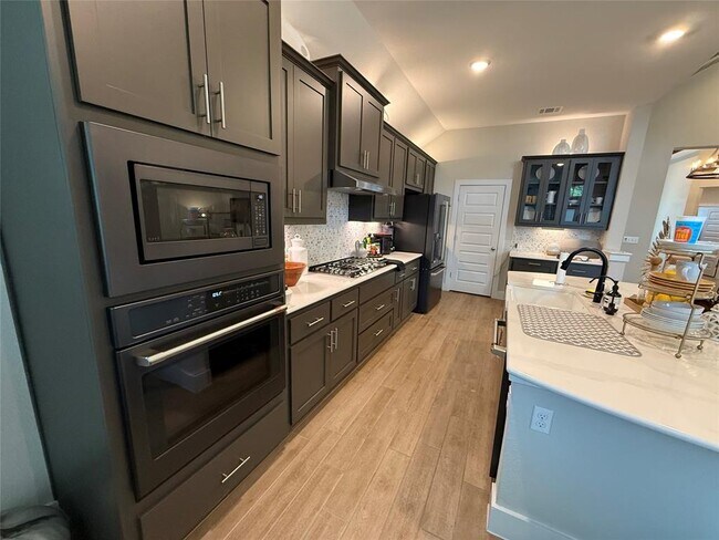 Photo - 813 Craven Hill Ln
