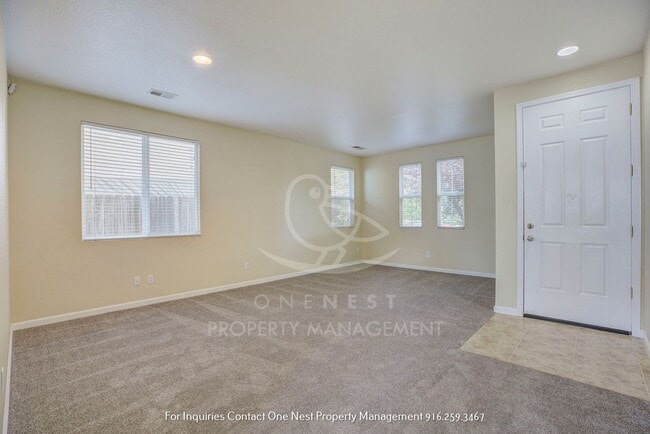 Photo - Beautifully maintained 4 bedroom 2 bath home!