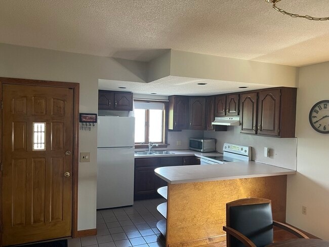 Photo - 9 Indian Leap St Unit 1