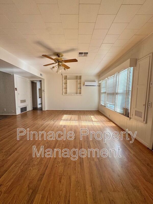 Photo - 2528 W Avenue N Unidad Apt A