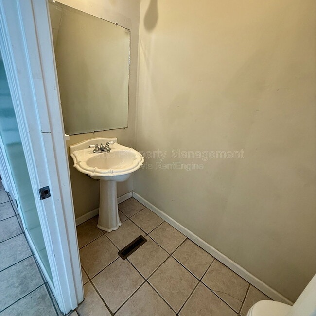 Photo - 3115 Magnolia Ave Unit 1st Fl