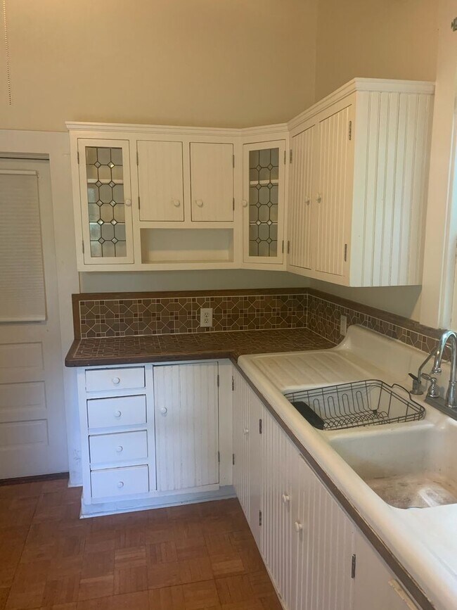 Photo - 220 NE 7th St