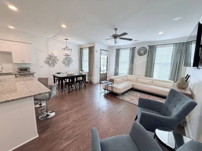 Photo - 102 Farm View Dr