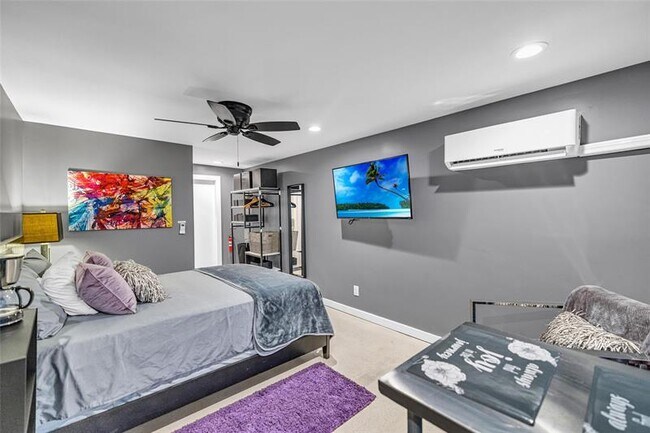 Photo - 1713 NE 11th St Unidad B