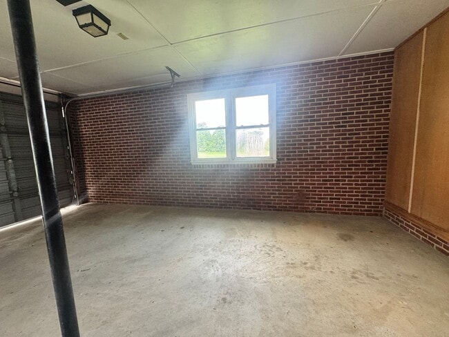 Photo - 103 Casar-Belwood Rd
