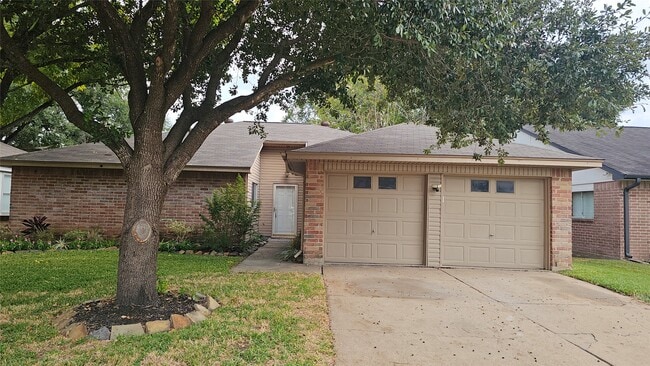 Photo - 2610 Strait Ln