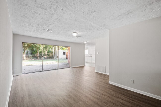 Photo - 4319 Tiffany Dr