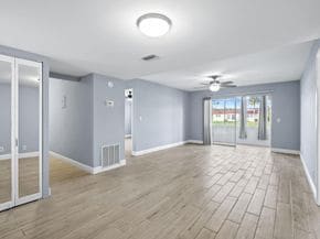 Building Photo - 183 Lake Carol Dr Unit N/A