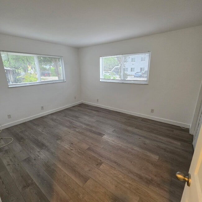 Photo - 1638 Dewey St Unidad 108
