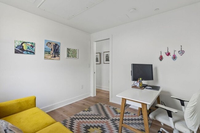 Photo - 1012 Harvard St NW