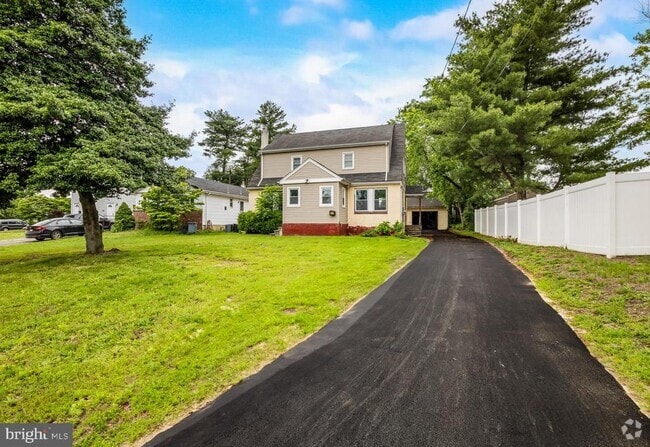 Building Photo - 505-A Evesham Rd Rental
