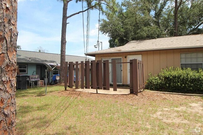 Building Photo - 1375 Bakalane Ct Rental