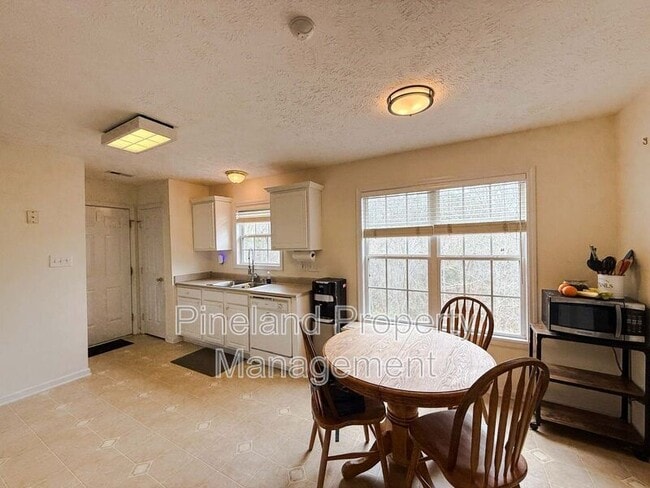 Photo - 7704 Redwood Ave