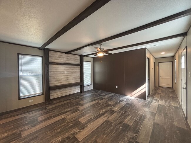 Photo - 123 Norene St