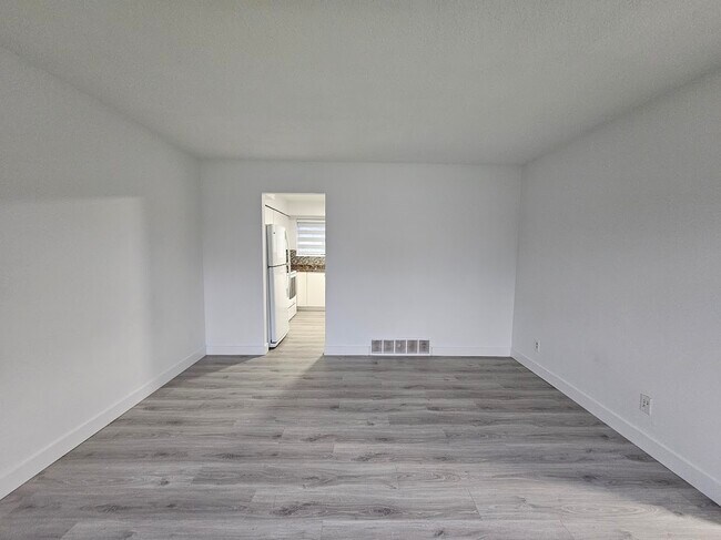 Photo - 26784-26732 Avenue3