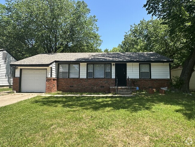 Building Photo - 4647 N Main St Rental