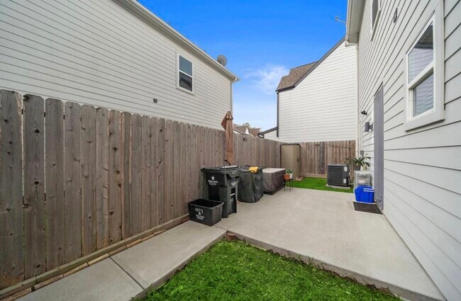 Photo - 1257 W Tidwell Rd