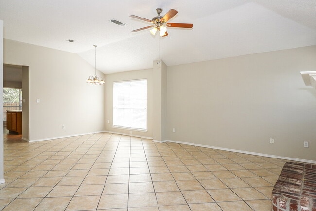 Photo - 2824 Bent Brook Dr