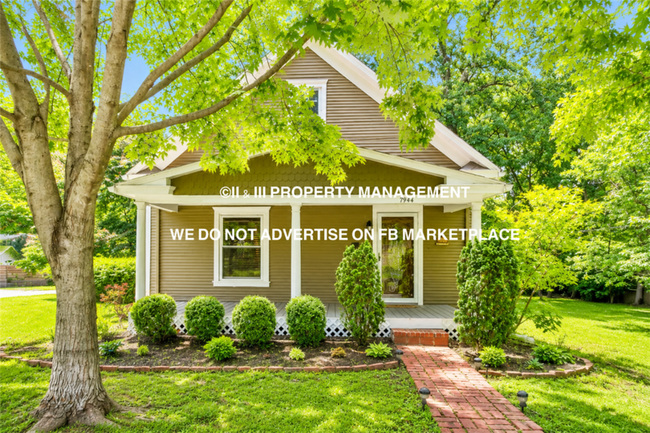 Building Photo - 7944 Robinson St