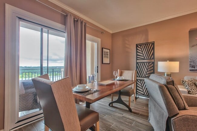 Photo - 121 N Monroe St Unit 1004