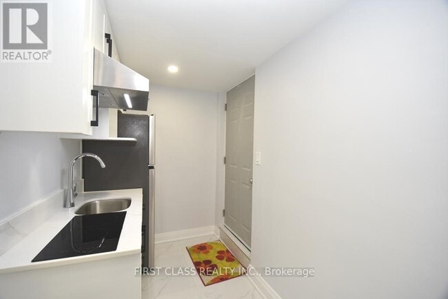 Photo - 113 Holcolm Rd