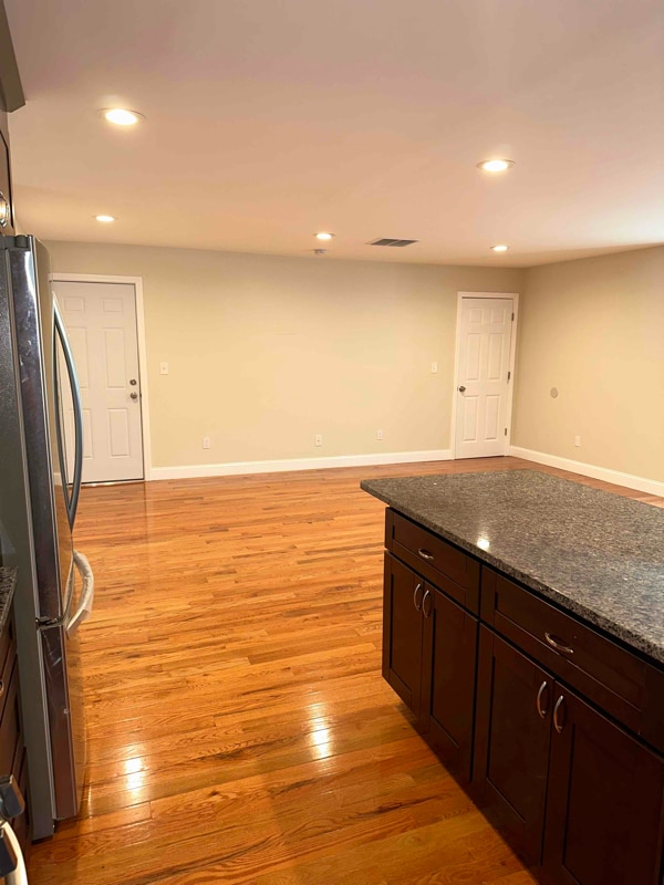 Photo - 32 Alaska St