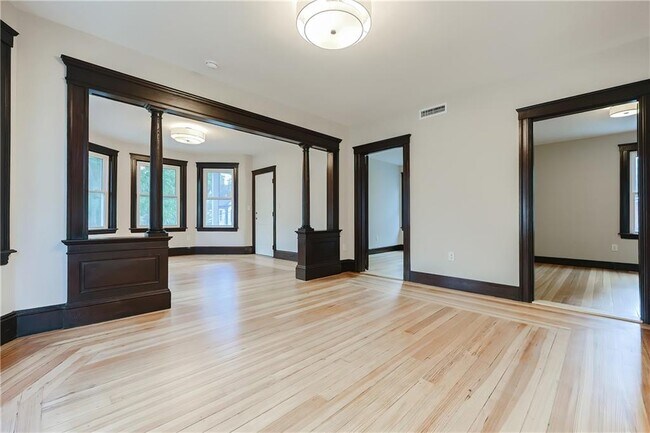 Photo - 65 Burton St Unit 2