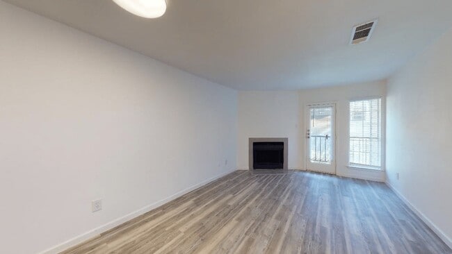Photo - 4717 Columbia Ave Unit #4717