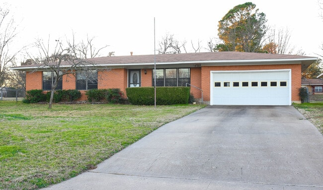 Photo - 1805 Waterloo Ave