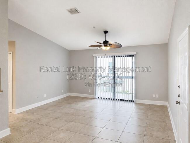 Photo - 4016 Crockers Lake Blvd Unidad 422