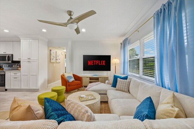 Photo - 10861 62nd Ave N Unidad ID1370180P