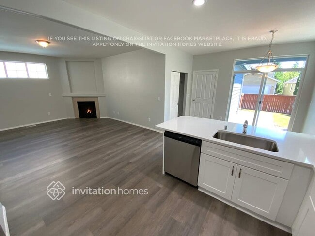 Photo - 8967 Campus Meadows Loop NE