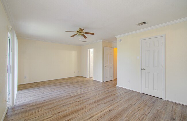 Photo - 3815 Shire Valley Dr