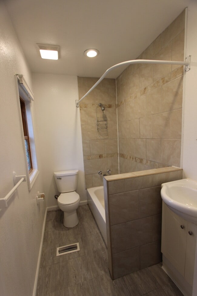 Photo - 633 Whitney Blvd Unit 633