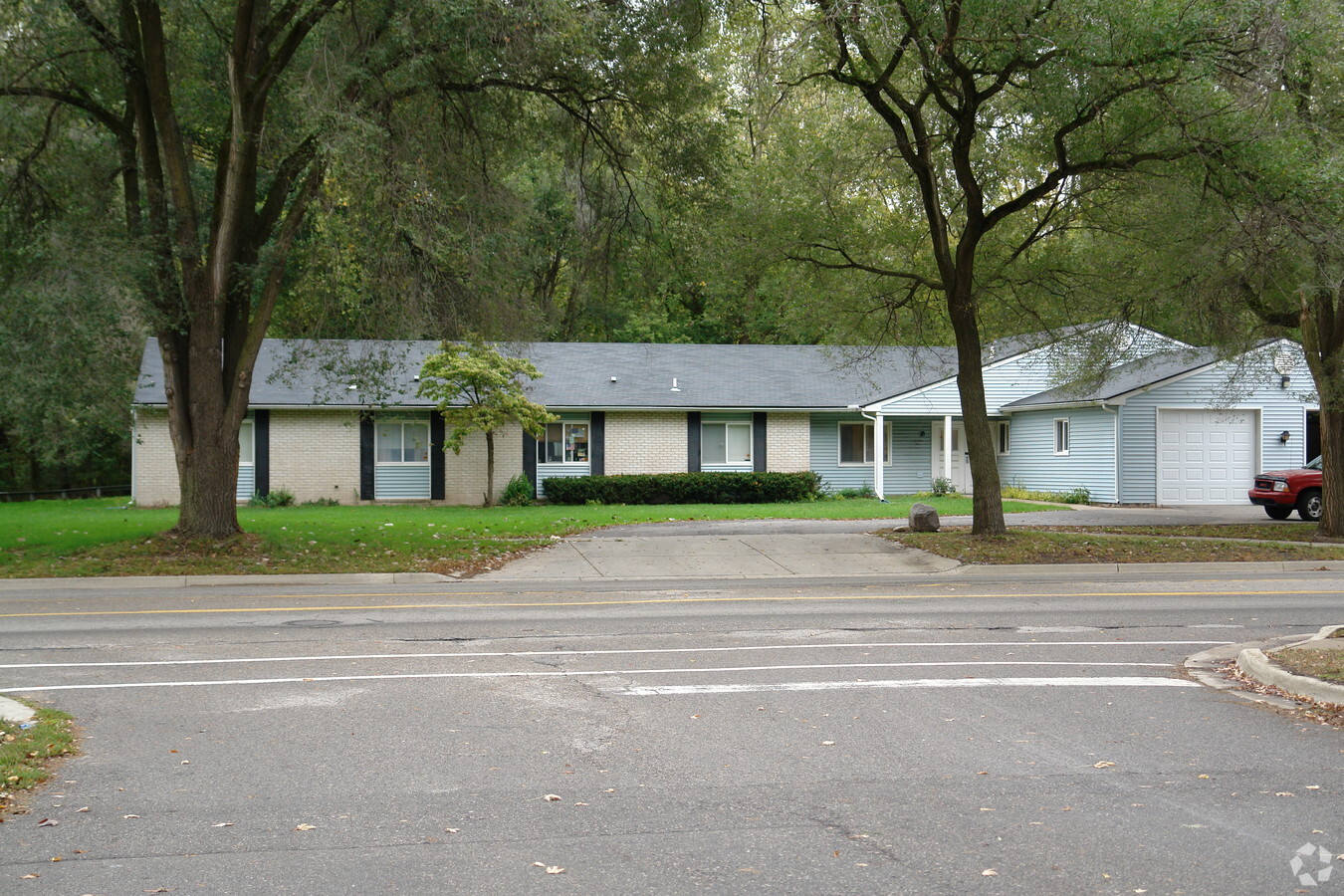 Washington Woods - Washington Woods Apartments