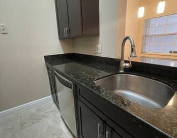 Photo - 2850 N Oakland Forest Dr Unidad 208