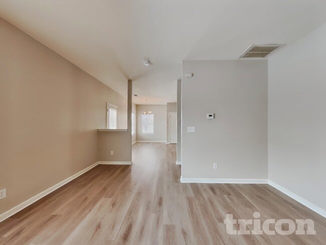 Photo - 413 Stoney Run Dr