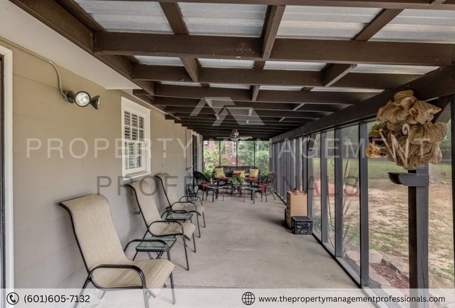 Photo - 1258 Deerfield Ln