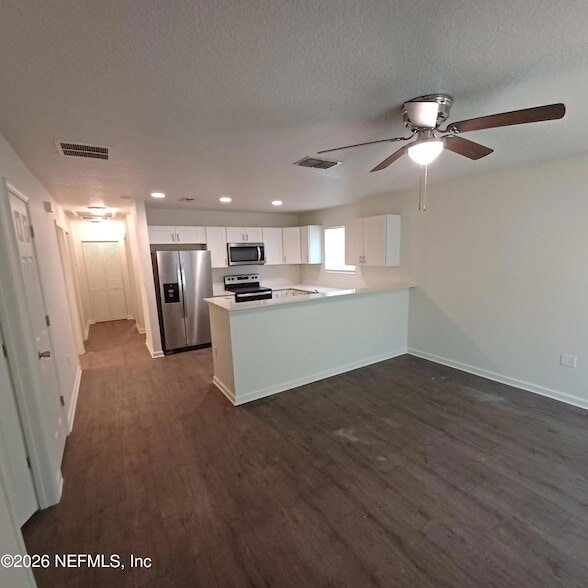 Photo - 765 W 6th St