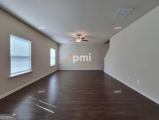 Photo - 533 Moline Wy