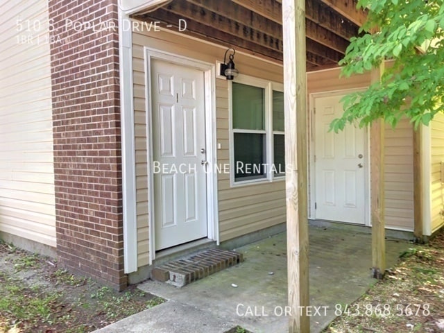 Photo - 510 S Poplar Dr Apartment Unit D