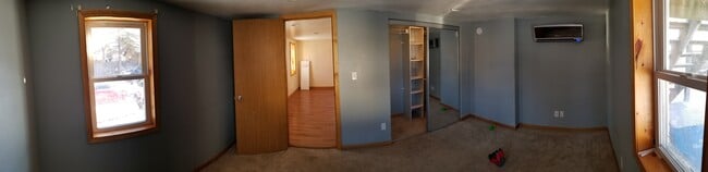 Master bedroom/closet - 904 Cleveland St