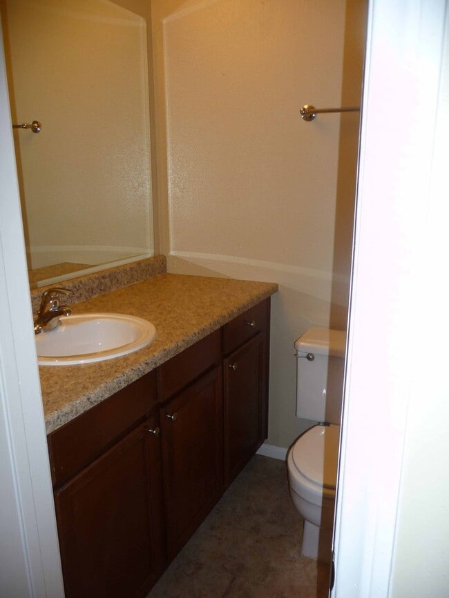 Photo - $500 MOVE IN SPECIAL! Large 2 Bedroom, 2 Bath Condo - Walk to Mission Bay!